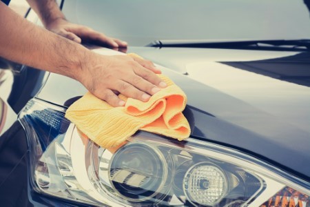 car headlight cleaning